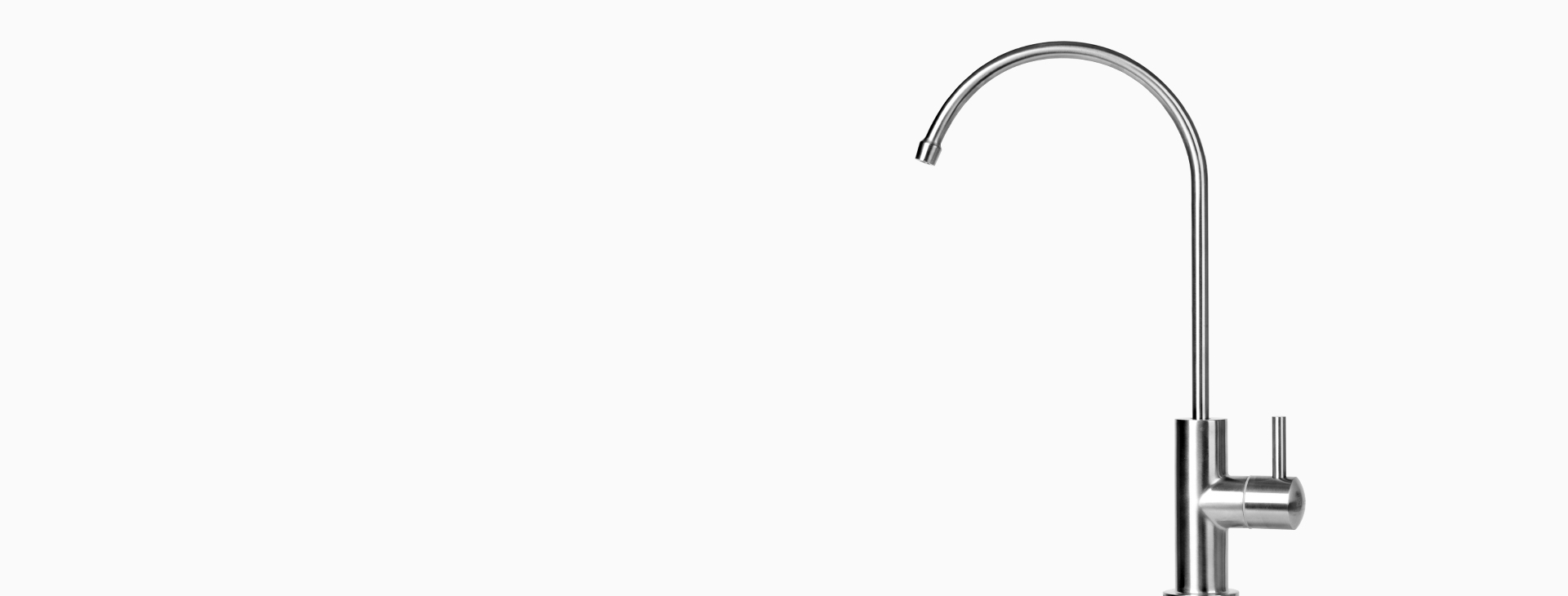 <h4>1.5L/min大流量<br></h4>
<p>大流量出水，8秒即可接滿一杯200ML的水，即濾即飲，無需等待。</p>