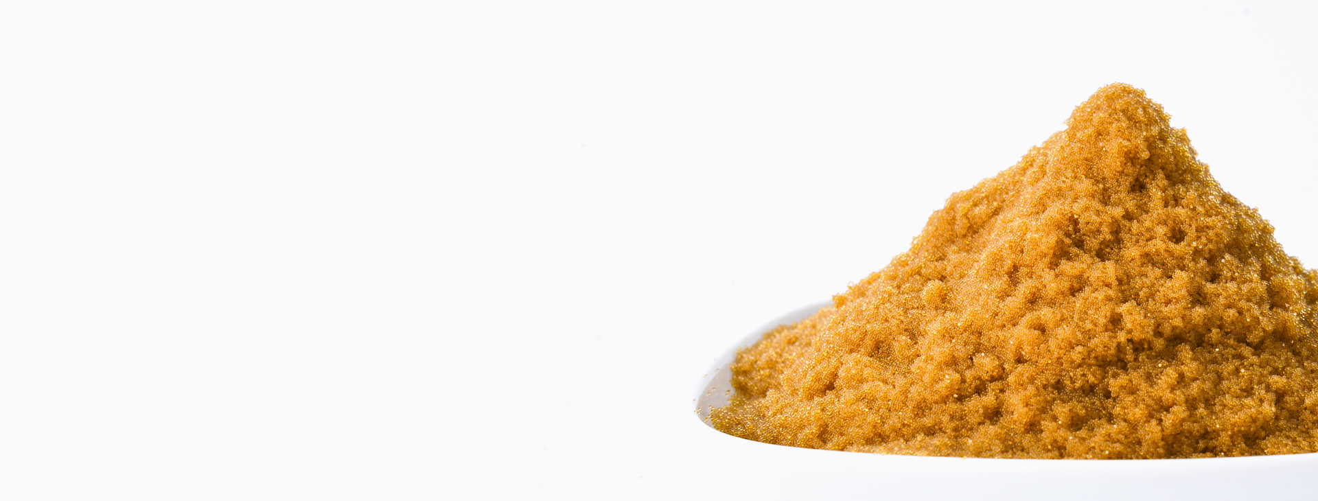 <h4>德國(guó)原裝高性能均粒樹(shù)脂<br></h4>
<p>通過(guò)離子交換技術(shù)，有效吸附水體中鈣、鎂離子，降低原水硬度，起到軟化水質(zhì)的效果。</p>