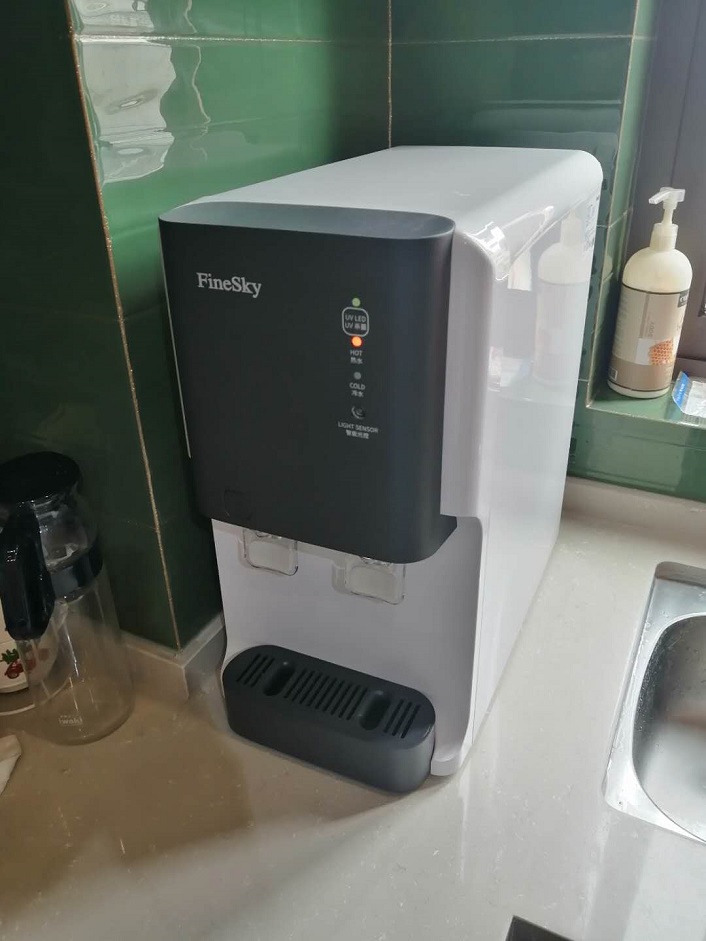 重慶云溪?jiǎng)e院客戶 前置過(guò)濾器+RO反滲透凈水器+臺(tái)式直飲機(jī)案例(圖3) 123 (1).jpg